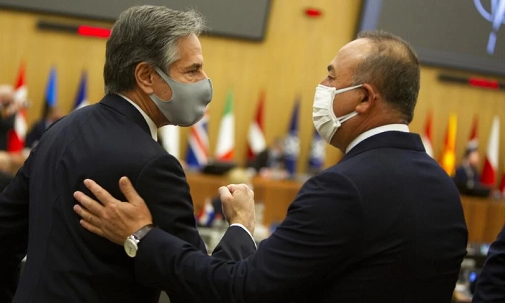 Ουκρανική κρίση: Τηλεφωνική επικοινωνία Μπλίνκεν – Τσαβούσογλου